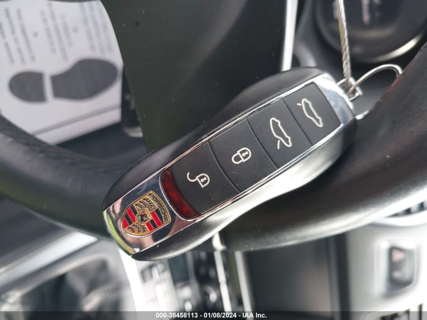 2015 PORSCHE BOXSTER WP0CA2A8XFS120296
