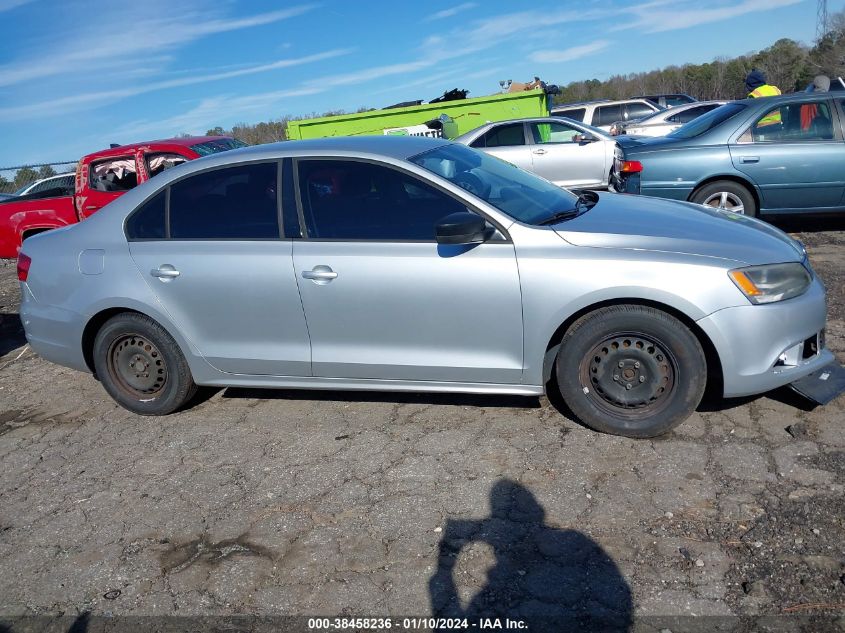 2014 VOLKSWAGEN JETTA 2.0L S - 3VW2K7AJ2EM430648