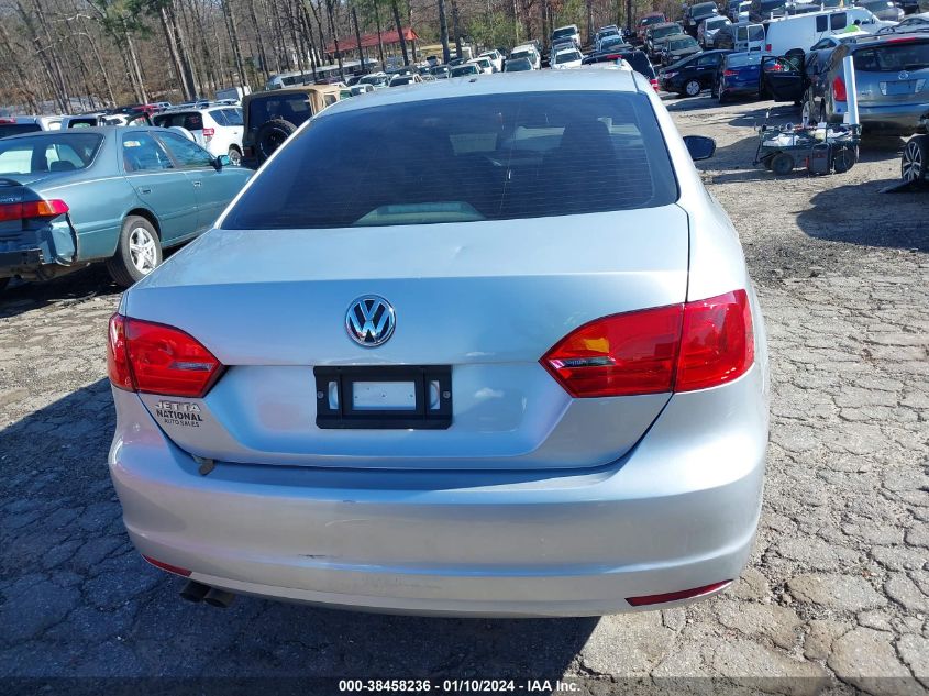 2014 VOLKSWAGEN JETTA 2.0L S - 3VW2K7AJ2EM430648