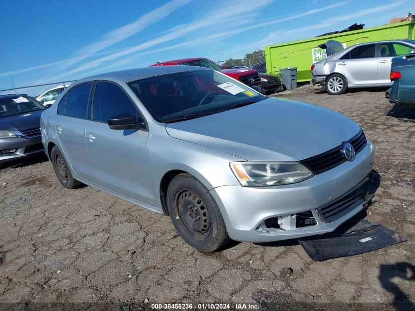 2014 VOLKSWAGEN JETTA 2.0L S - 3VW2K7AJ2EM430648