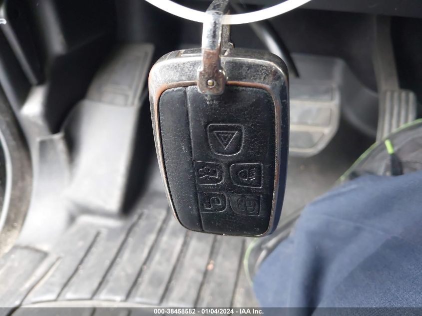 2016 LAND ROVER LR4 - SALAK2V66GA832284