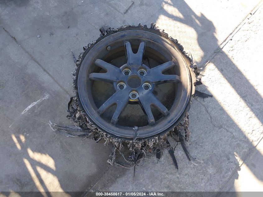 2013 TOYOTA PRIUS THREE - JTDKN3DU2D5655391