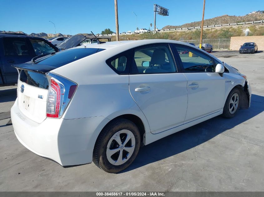 2013 TOYOTA PRIUS THREE - JTDKN3DU2D5655391