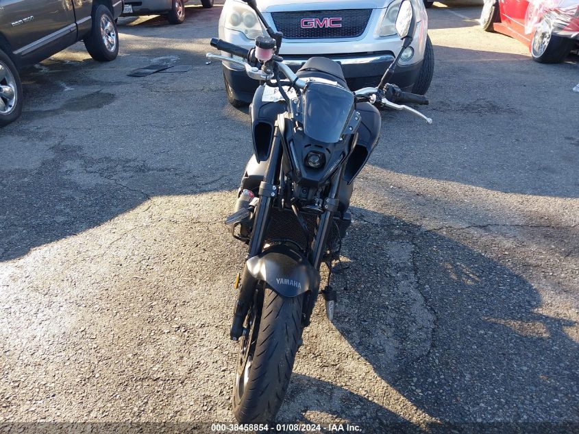 2023 YAMAHA MT09 C JYARN71Y8PA000995