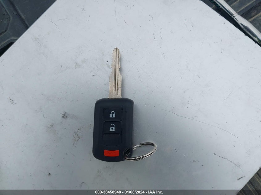 VIN ML32A3HJ7HH015907 2017 MITSUBISHI MIRAGE ES