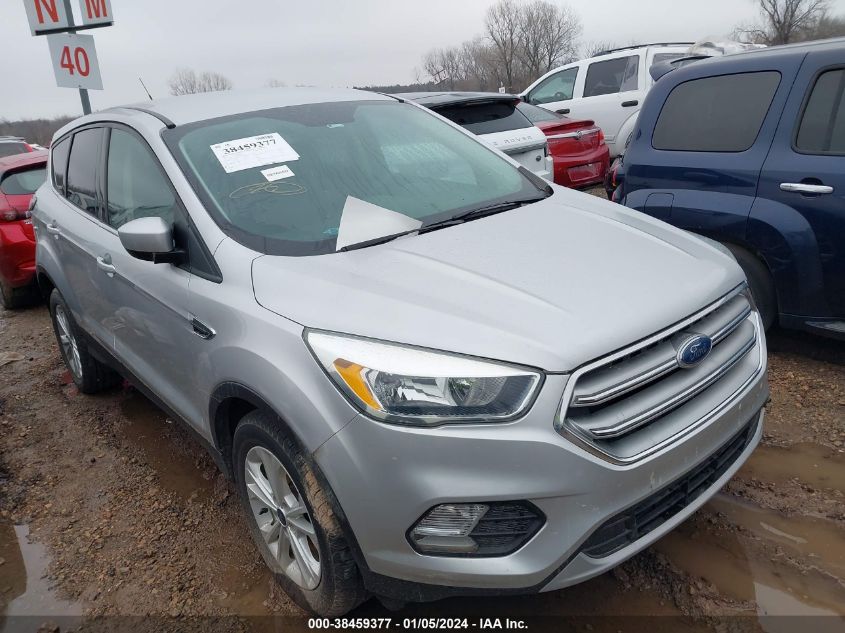 2017 FORD ESCAPE SE - 1FMCU0GD7HUD19518