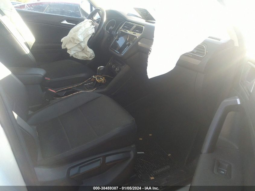 2019 VOLKSWAGEN TIGUAN - 3VV3B7AX4KM019261
