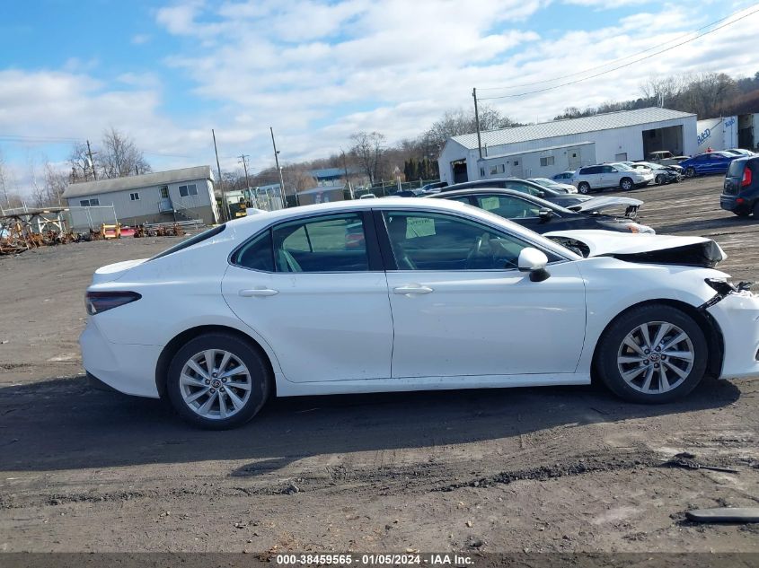 2021 TOYOTA CAMRY LE - 4T1C11AKXMU476377