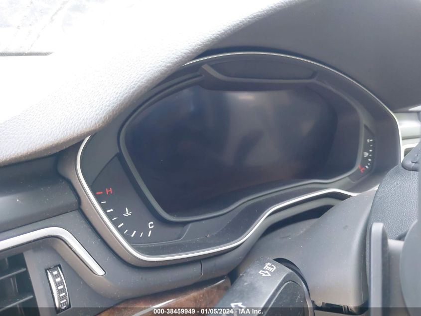 2019 AUDI A4 PREMIUM PLUS - WAUHMBF47KA107196