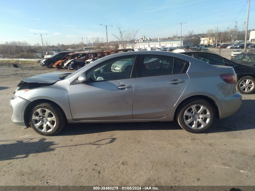 2013 MAZDA MAZDA3 I SPORT - JM1BL1UPXD1848898