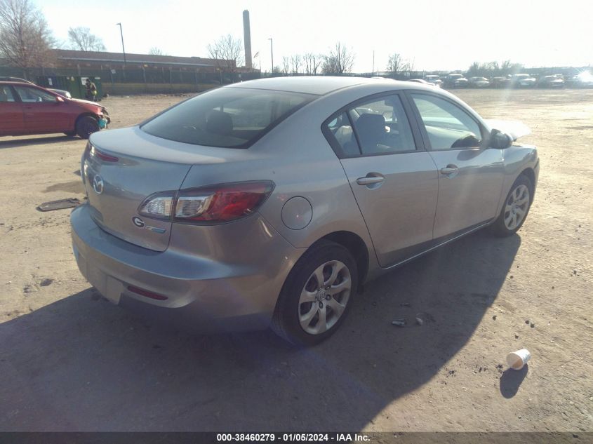 2013 MAZDA MAZDA3 I SPORT - JM1BL1UPXD1848898