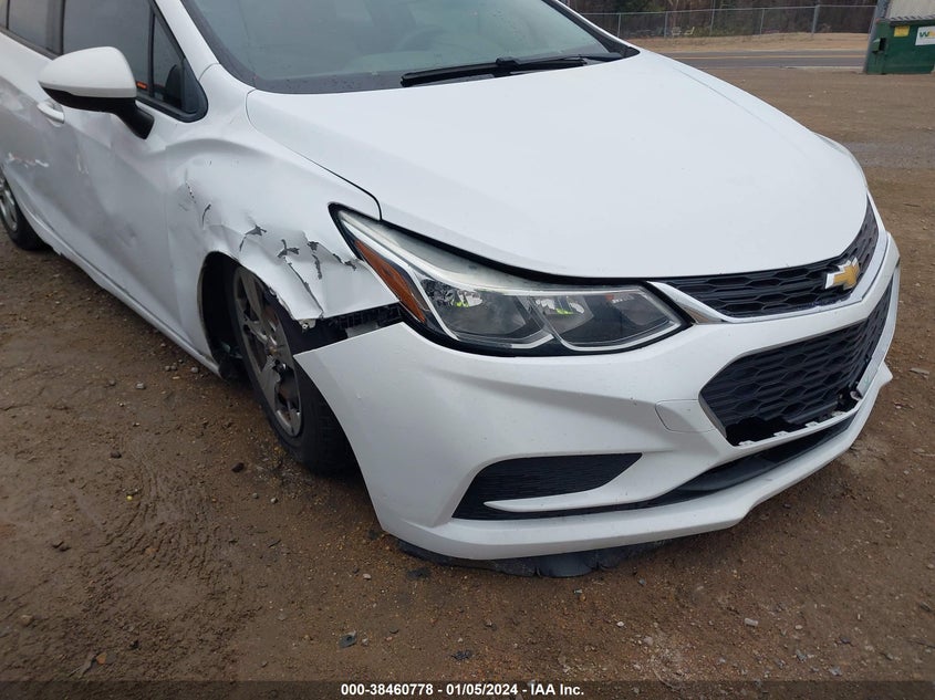 VIN 1G1BC5SM7J7147463 2018 CHEVROLET CRUZE LS AUTO