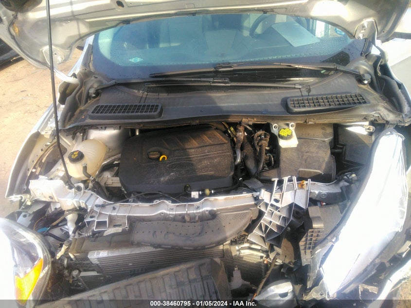 VIN 1FMCU0GD3JUA78899 2018 FORD ESCAPE SE