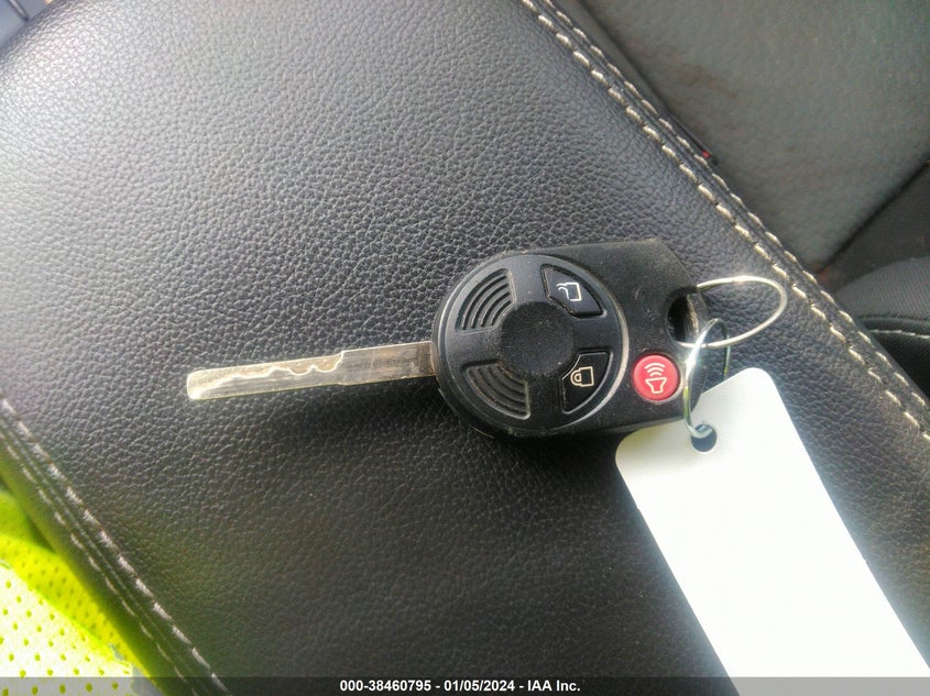 VIN 1FMCU0GD3JUA78899 2018 FORD ESCAPE SE