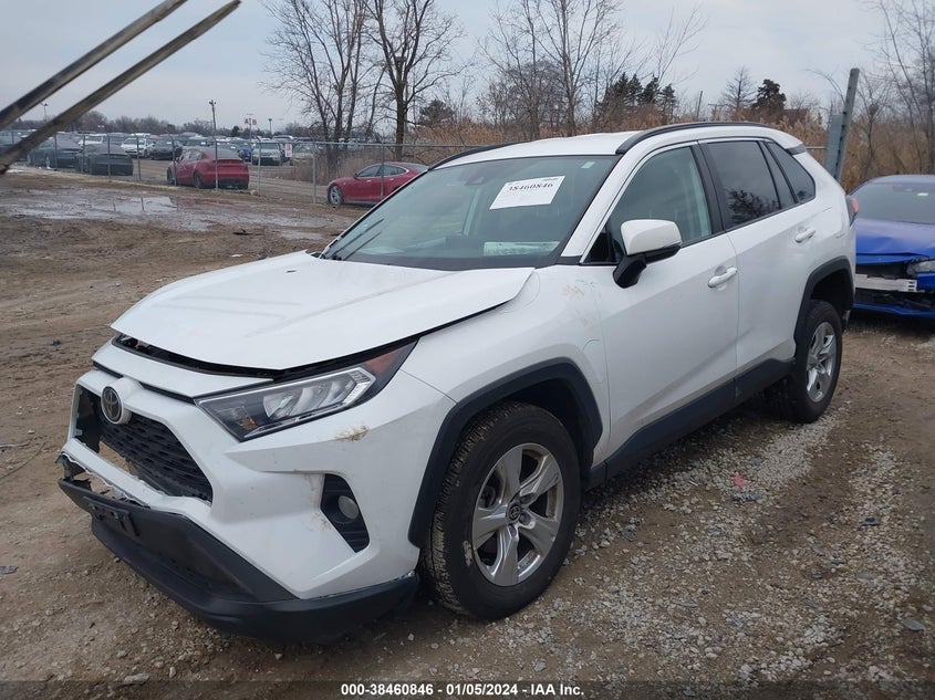 VIN 2T3P1RFV6MW221476 2021 TOYOTA RAV4 XLE
