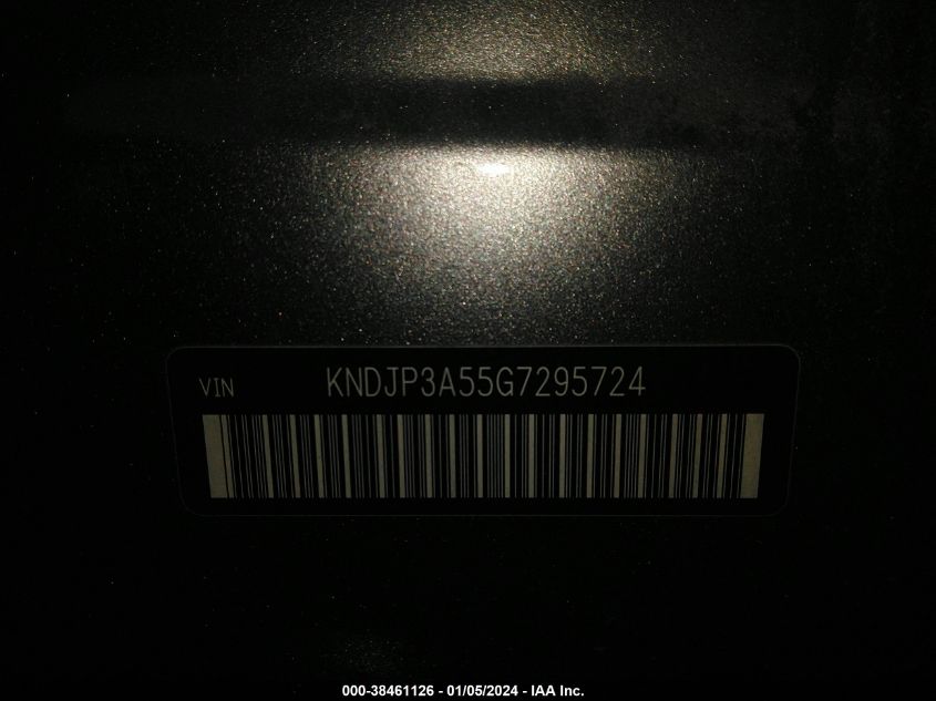 2016 KIA SOUL + - KNDJP3A55G7295724