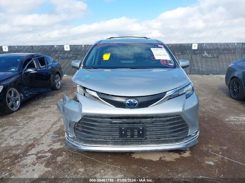 2022 TOYOTA SIENNA XLE - 5TDYRKEC6NS110479