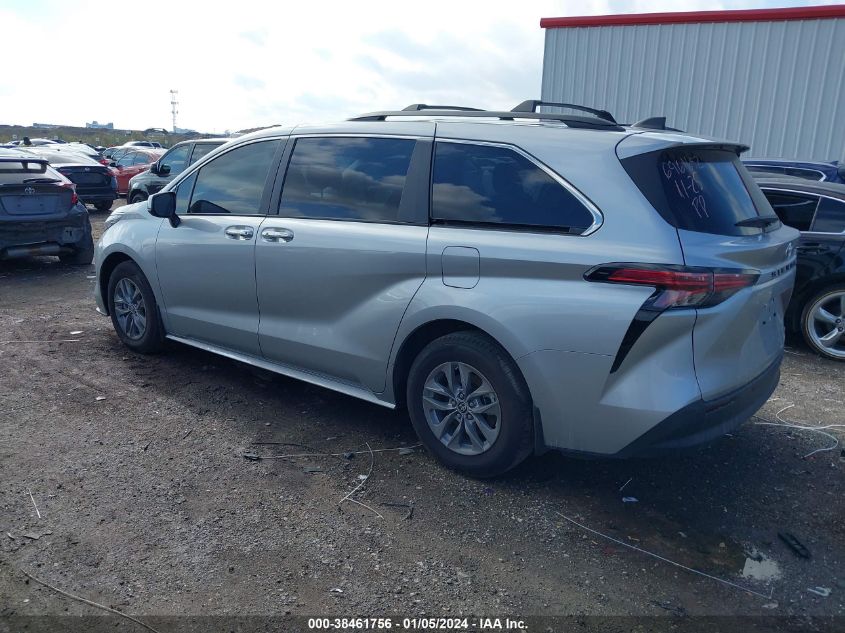 2022 TOYOTA SIENNA XLE - 5TDYRKEC6NS110479