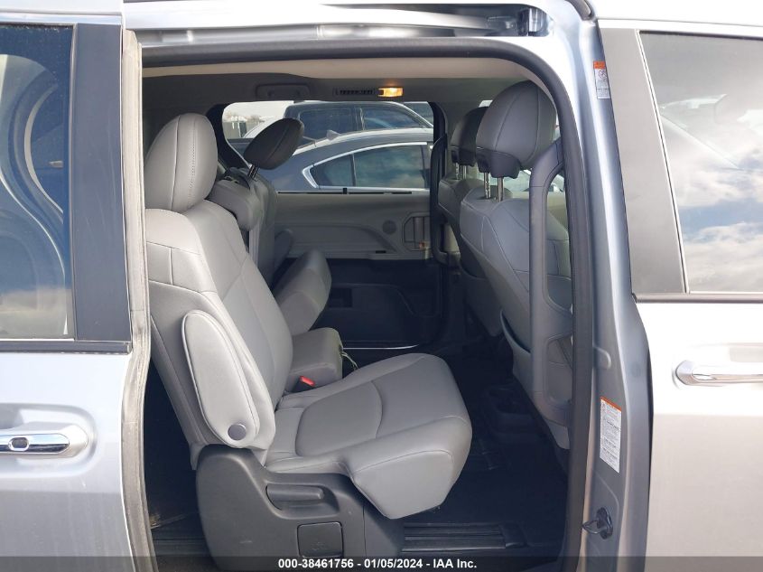 2022 TOYOTA SIENNA XLE - 5TDYRKEC6NS110479