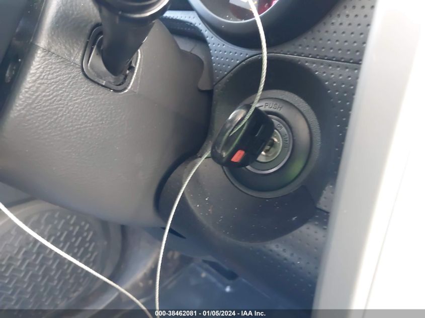 2013 TOYOTA FJ CRUISER JTEBU4BF8DK154614