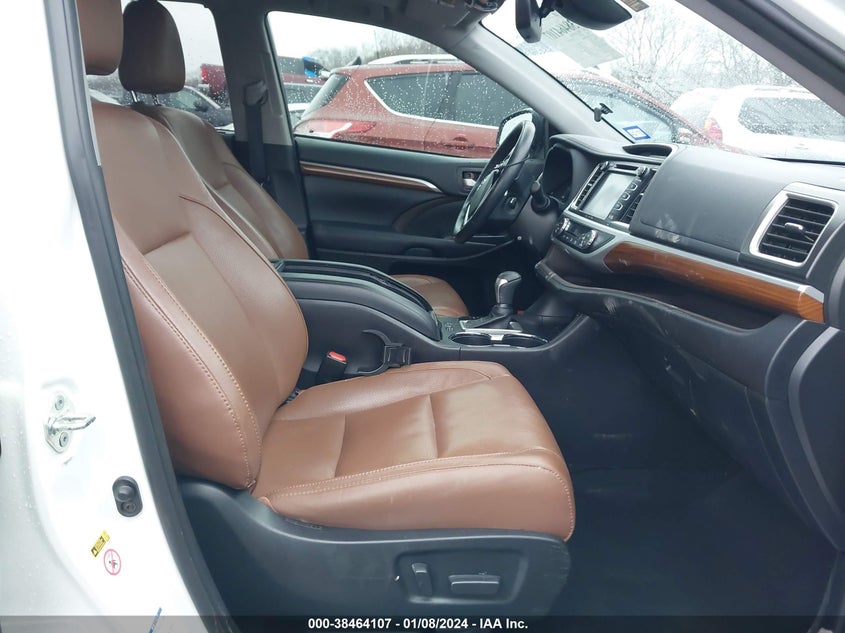 2019 TOYOTA HIGHLANDER VIN: 5TDDZRFH3KS701463