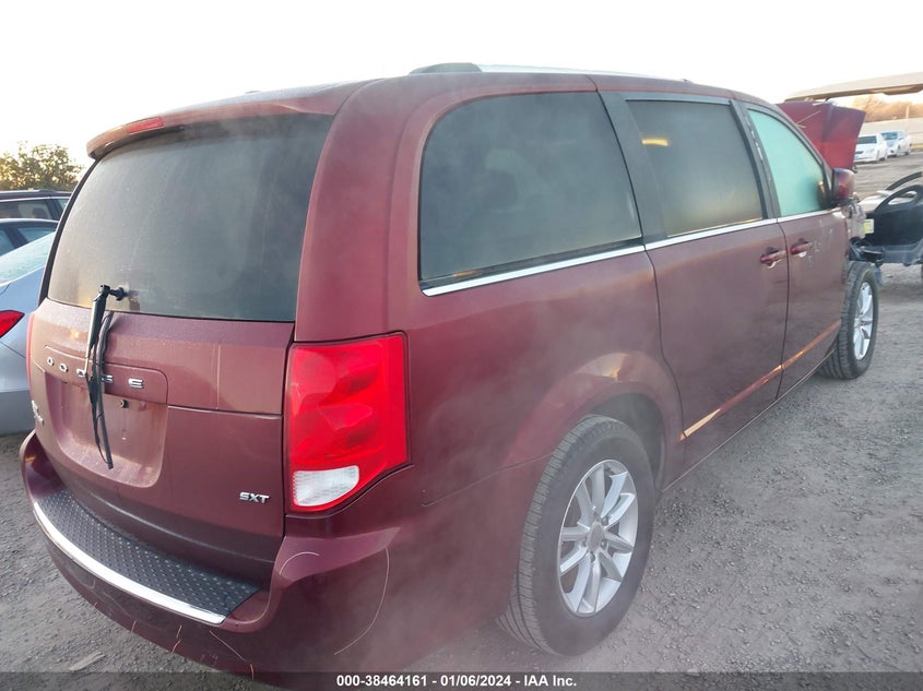 VIN 2C4RDGCGXJR178955 2018 DODGE GRAND CARAVAN SXT