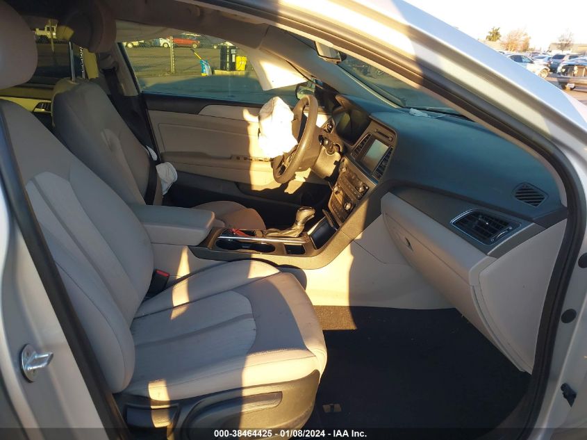 VIN KMHE24L19HA043605 2017 HYUNDAI SONATA HYBRID SE