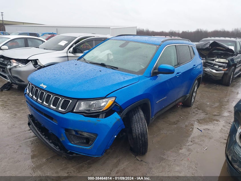 VIN 3C4NJDBB4KT741217 2019 JEEP COMPASS LATITUDE 4X4