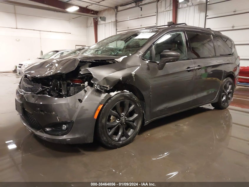 VIN 2C4RC1BG4LR232822 2020 CHRYSLER PACIFICA TOURING L