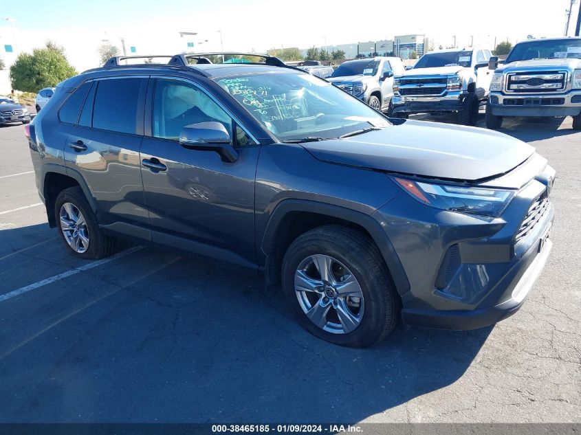 2022 TOYOTA RAV4 XLE - 2T3W1RFV2NW195178
