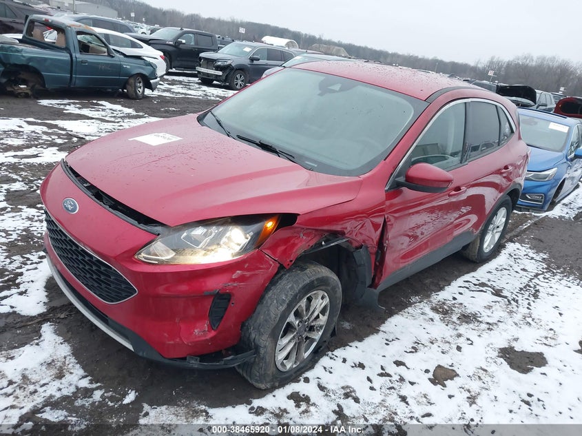 VIN 1FMCU9G69LUB10974 2020 FORD ESCAPE SE