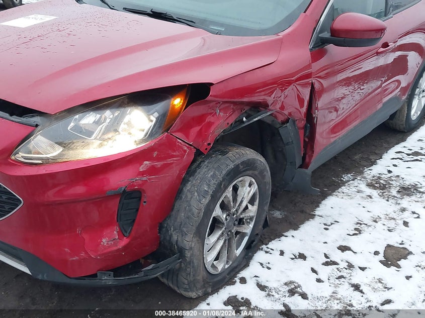 VIN 1FMCU9G69LUB10974 2020 FORD ESCAPE SE