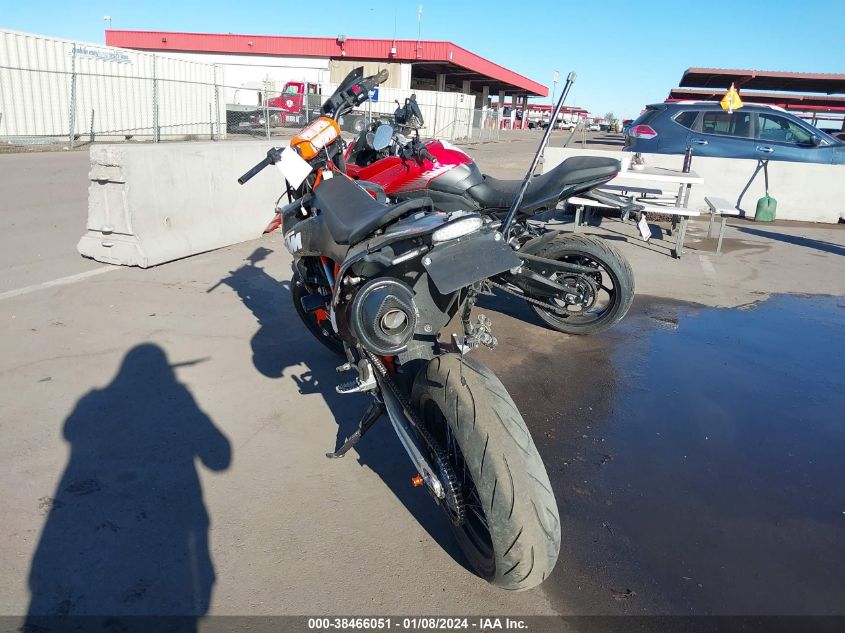 2021 KTM 690 SMC R VBKLSV40XMM711619