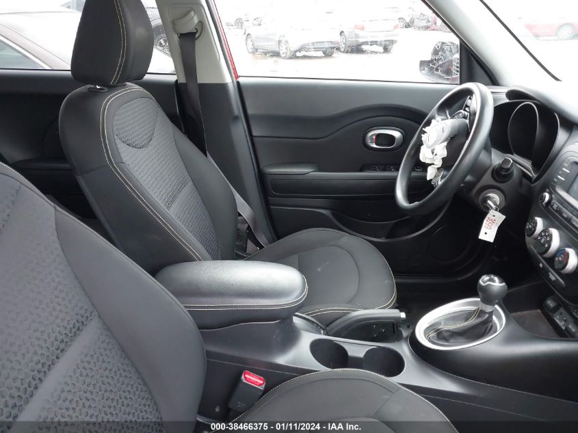 2015 KIA SOUL + - KNDJP3A55F7763286
