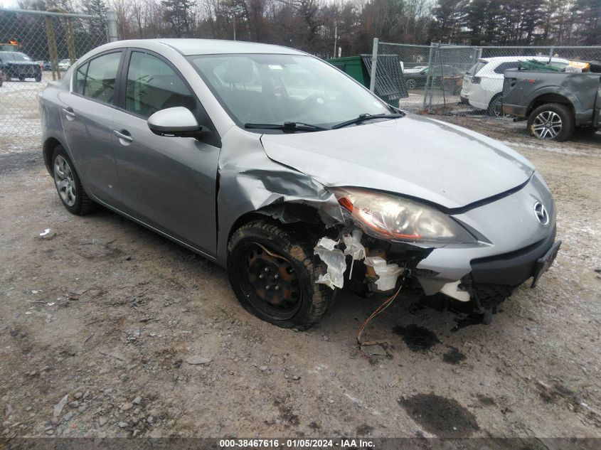 2013 MAZDA MAZDA3 I SV - JM1BL1TG8D1748056