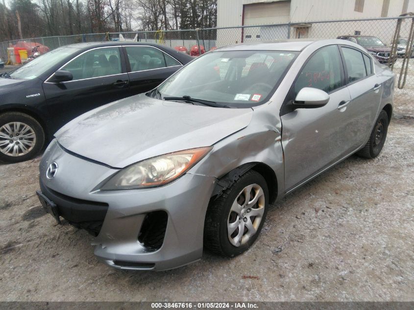 2013 MAZDA MAZDA3 I SV - JM1BL1TG8D1748056