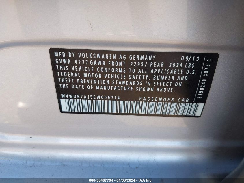 2014 VOLKSWAGEN GOLF 2.5L - WVWDB7AJ5EW009714
