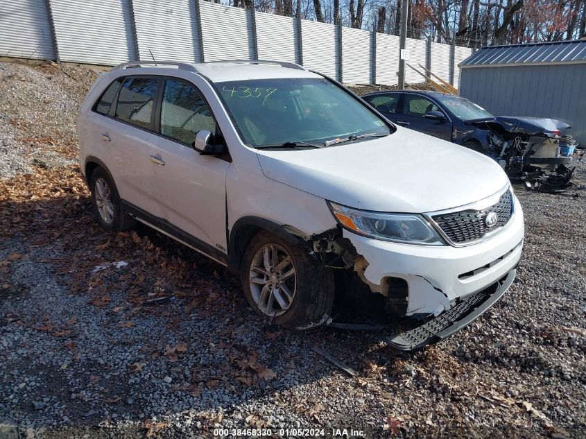 2015 KIA SORENTO LX - 5XYKTCA68FG604354