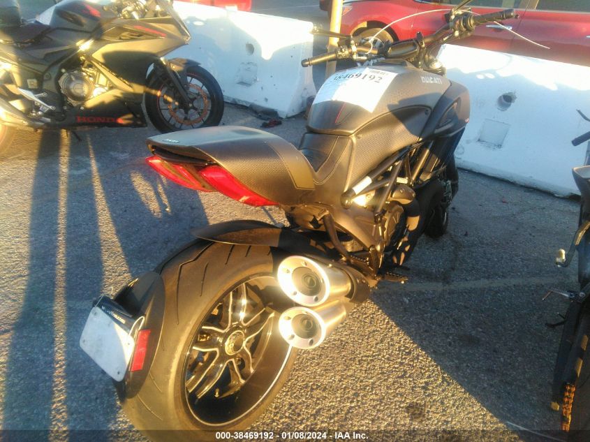 2017 DUCATI DIAVEL ZDM13BSW8HB029761