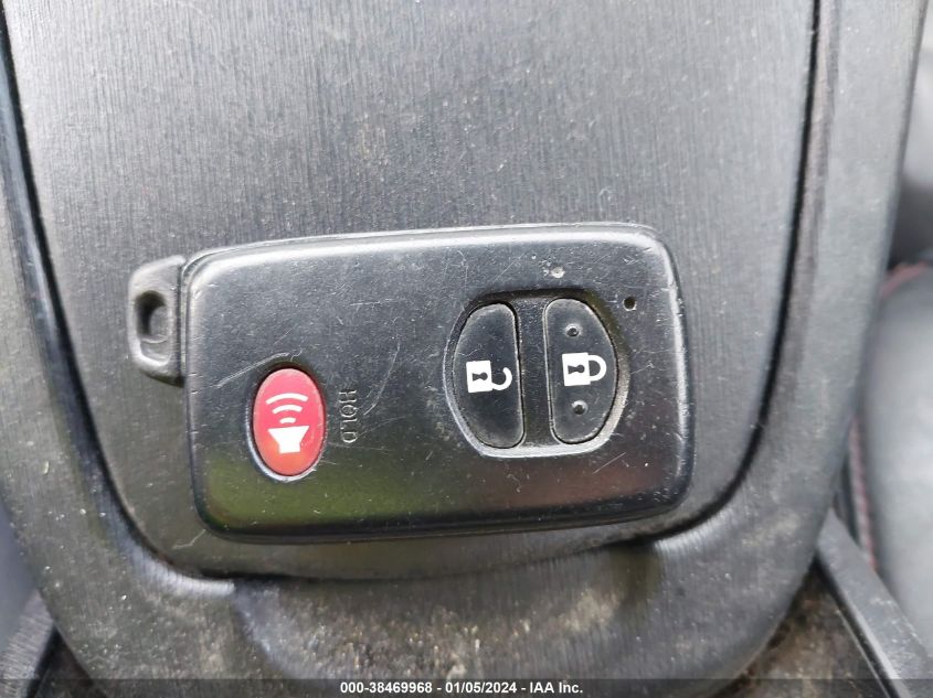 2013 TOYOTA PRIUS THREE SE - JTDKN3DU8D5572807