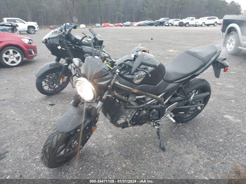 VIN JS1VP55A6N7100418 2022 SUZUKI SV650