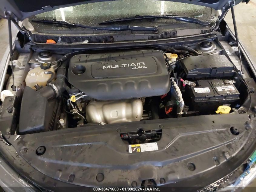 2015 CHRYSLER 200 C - 1C3CCCCB8FN599362