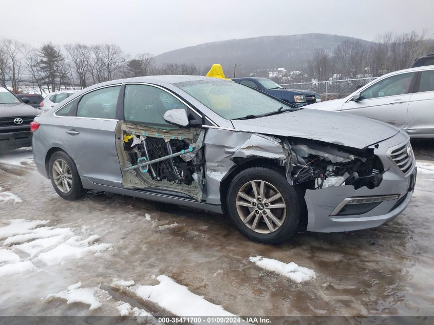 2015 HYUNDAI SONATA SE - 5NPE24AF8FH220332