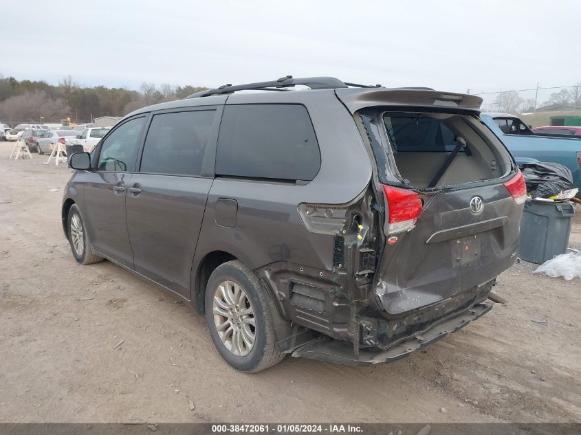 5TDYK3DC7CS241476 2012 TOYOTA SIENNA, photo no. 3