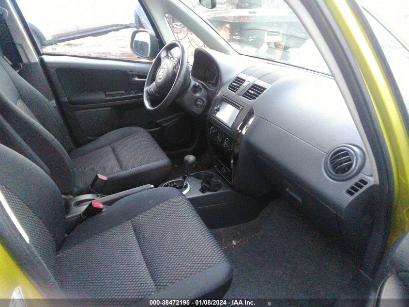 2013 SUZUKI SX4 TECH VALU PKG (NAV) JS2YB5A49D6100277