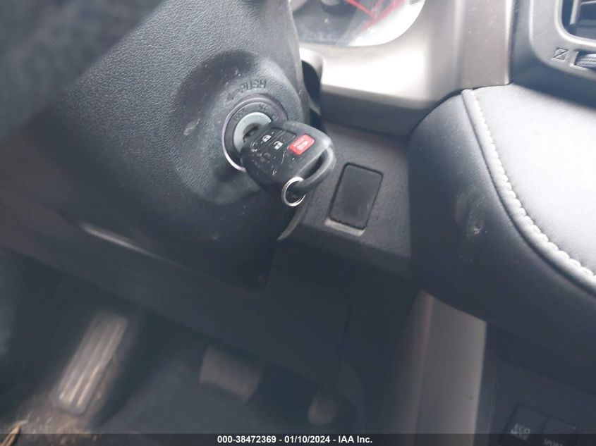 2015 TOYOTA RAV4 XLE - 2T3RFREVXFW303015
