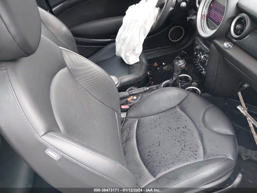 2013 MINI CONVERTIBLE COOPER S - WMWZP3C58DT705996