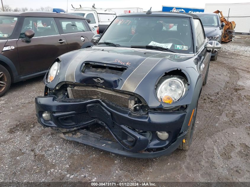 2013 MINI CONVERTIBLE COOPER S - WMWZP3C58DT705996