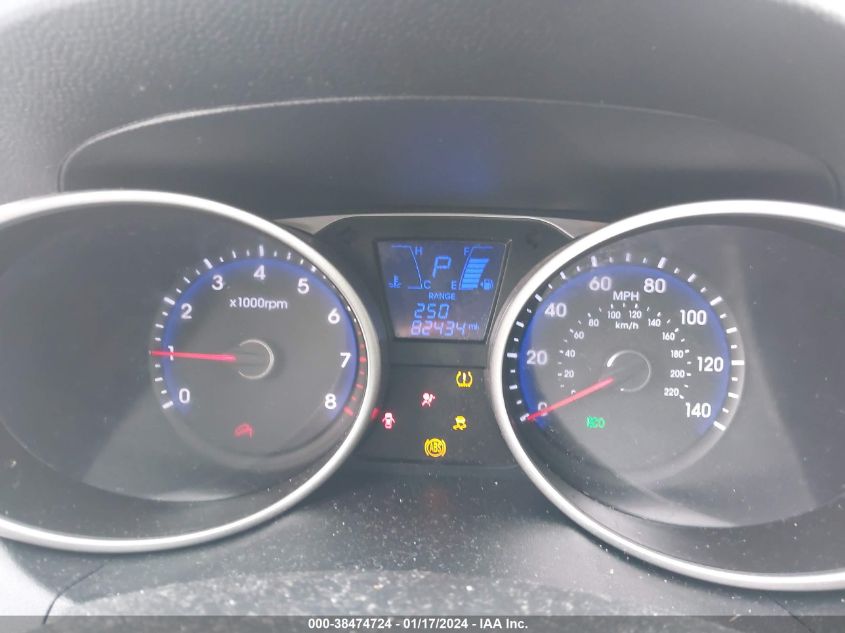 2015 HYUNDAI TUCSON SE - KM8JU3AG9FU951705