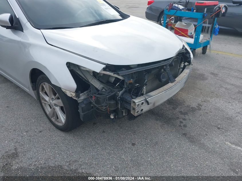 2013 NISSAN ALTIMA 2.5/S/SV/SL - 1N4AL3AP8DC164910